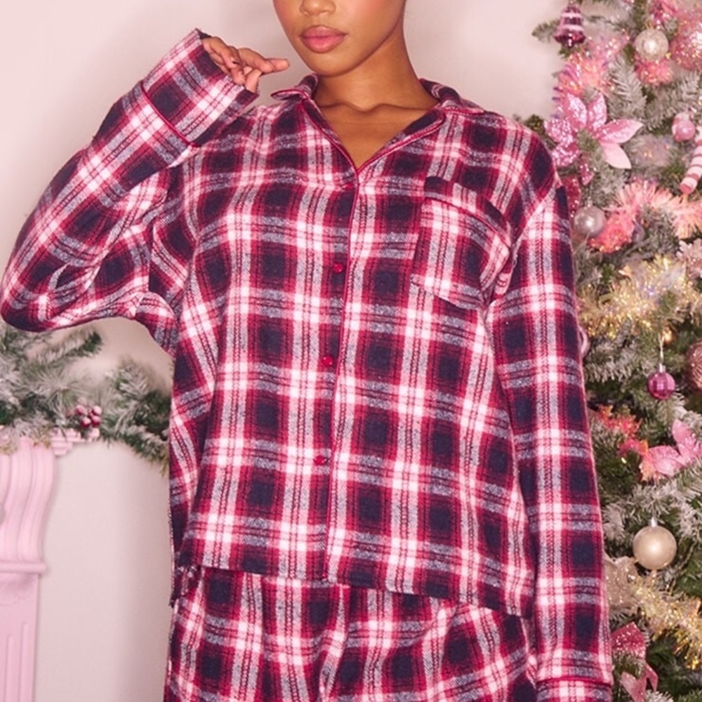 1100 NWT PrettyLittleThing Brushed Check Button Up PJ Top – S – Red Black - Picture 5 of 9